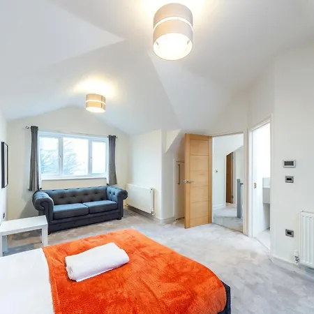 Zen Lux Chester Road Apartment
